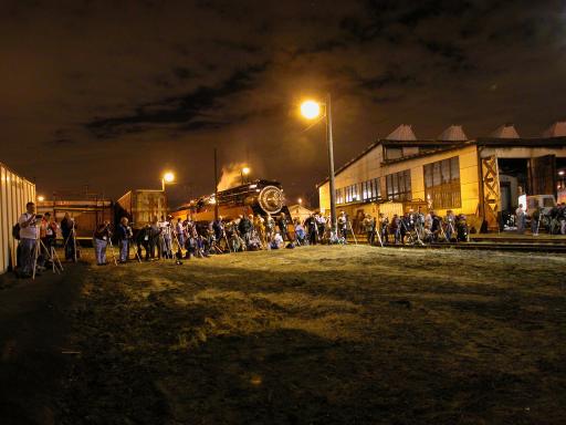 photo line with SP 4449 and roundhouse in background