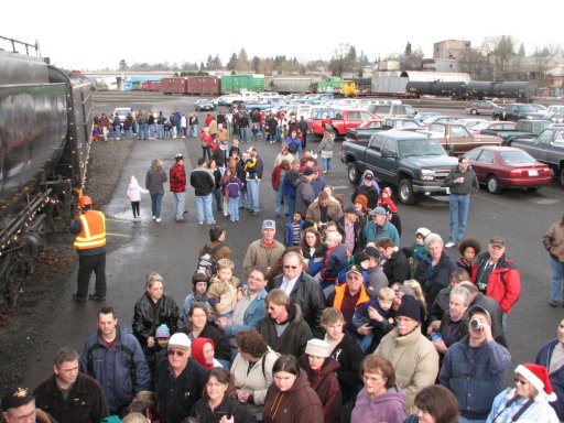 crowd from top of stairs leading to 700 cab