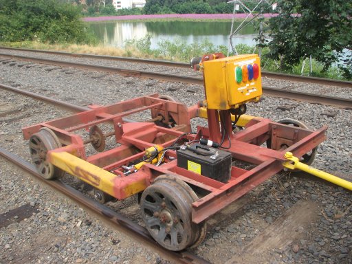 wide-gauge detector, made from speeder parts