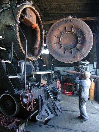 Handing a flue up to the smokebox