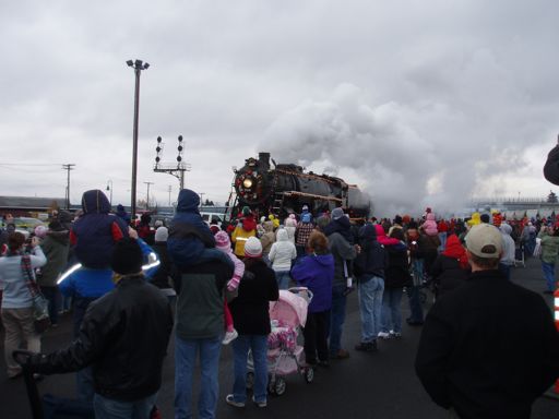 SP&S 700 arrives in Vancouver Terminal